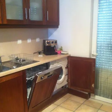 Apartment Vivenda Com Piscina Perto Da