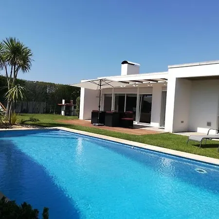 Vivenda Com Piscina Perto Da Apartment