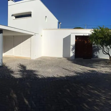 Apartment Vivenda Com Piscina Perto Da