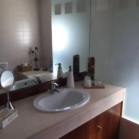 Vivenda Com Piscina Perto Da